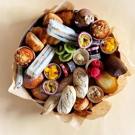 Merveil - Family - Marais - Martin Iv * Paris